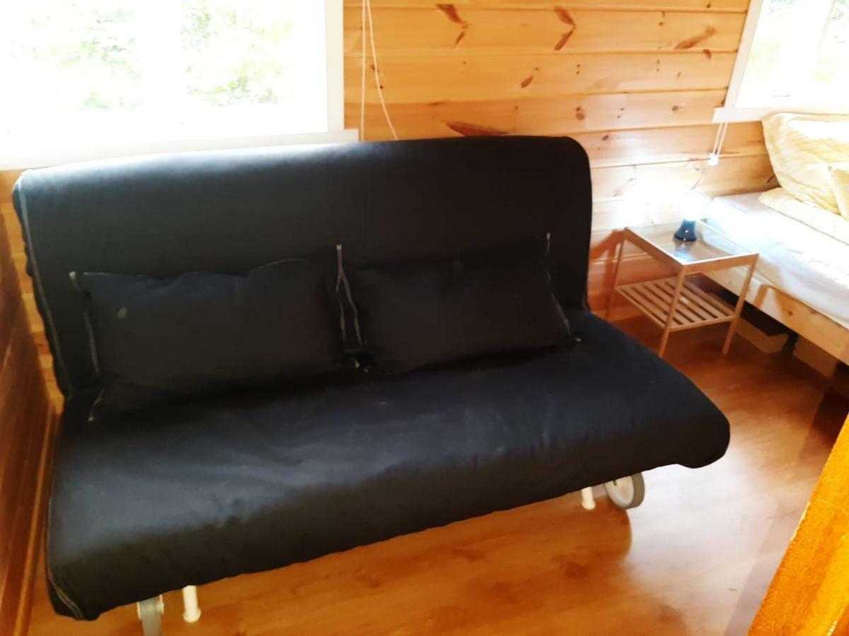 Ovrebo Cozy Cottage In The Woods, Near Dyreparken In Kristiansand, Lake Lolandsvannet المظهر الخارجي الصورة