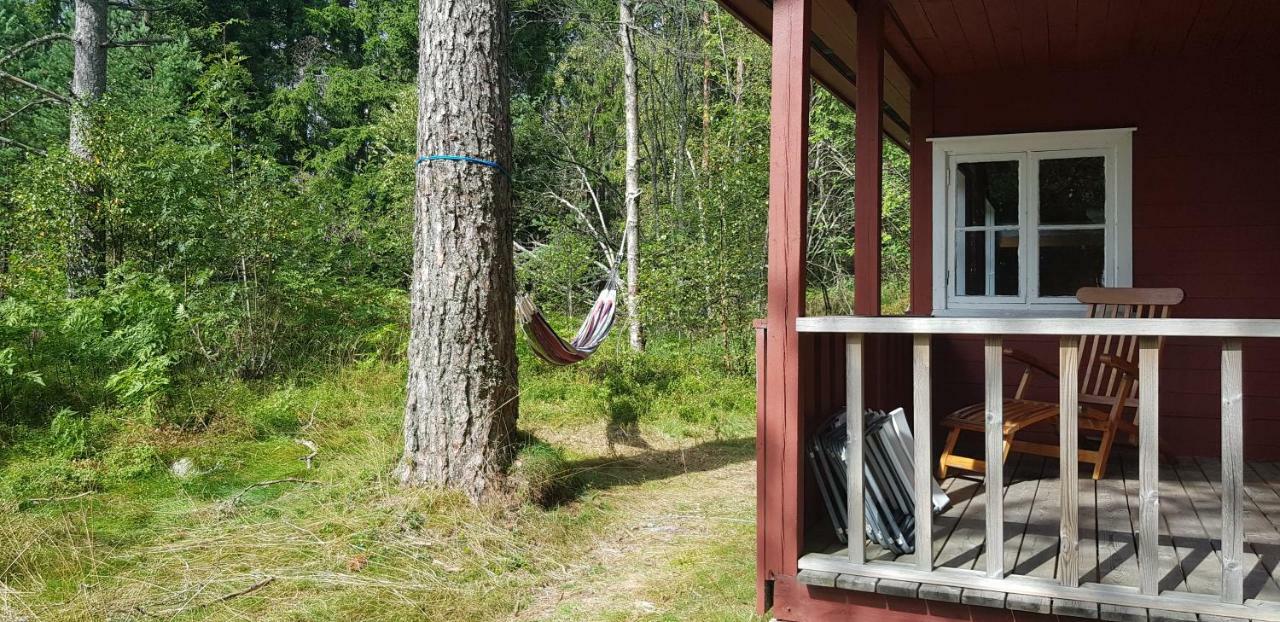 Ovrebo Cozy Cottage In The Woods, Near Dyreparken In Kristiansand, Lake Lolandsvannet المظهر الخارجي الصورة